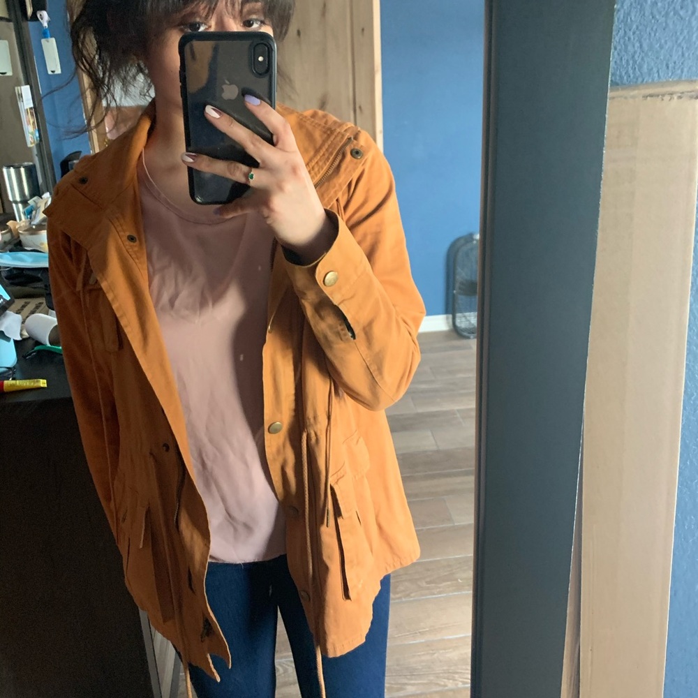 Orange Market & Spruce Jacket - Picture 5 of 6